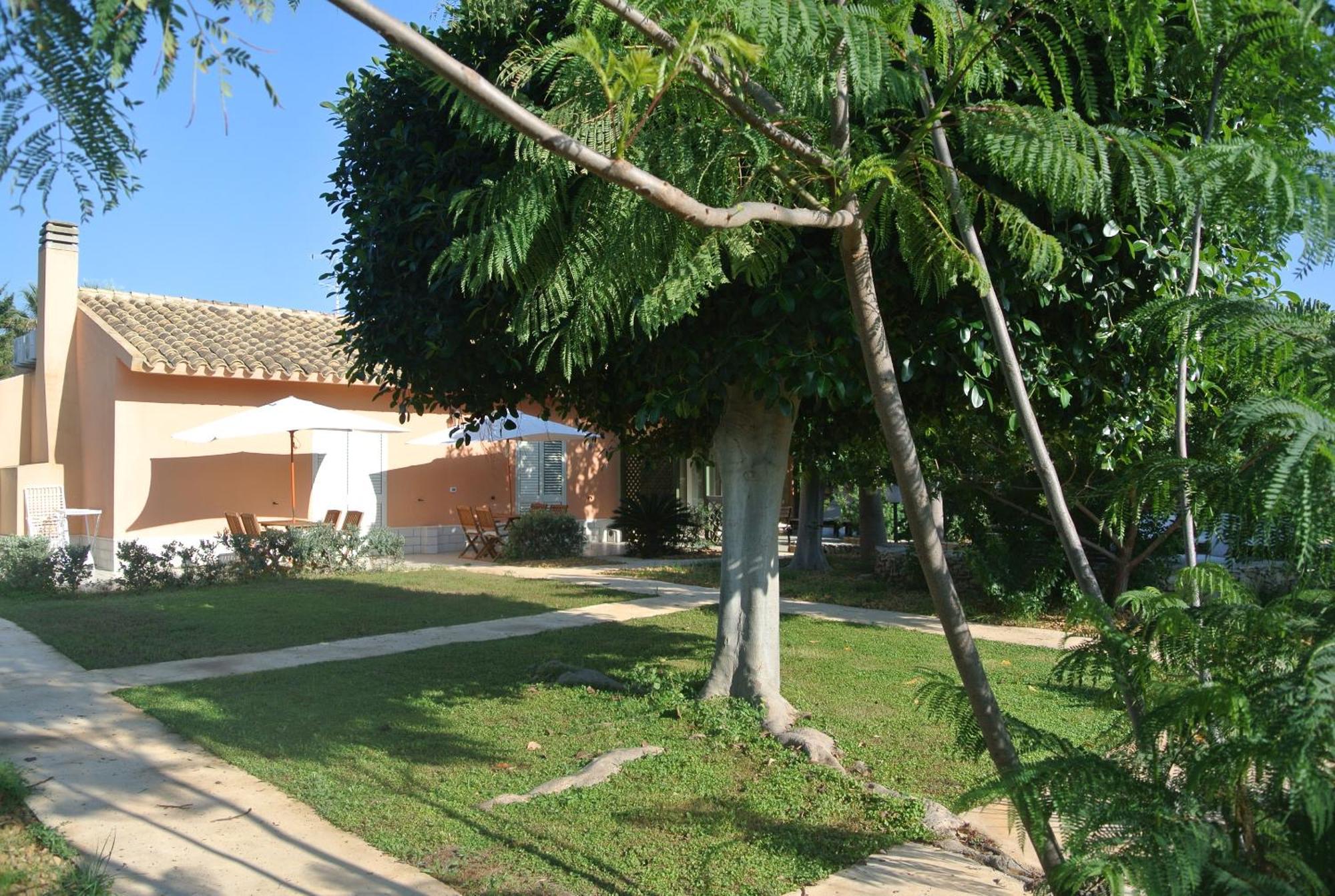 Villa Carlotta Resort Сан Леоне Екстериор снимка
